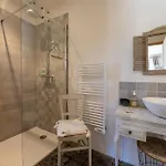 Maison De Famille A La * لا كروا فالميه